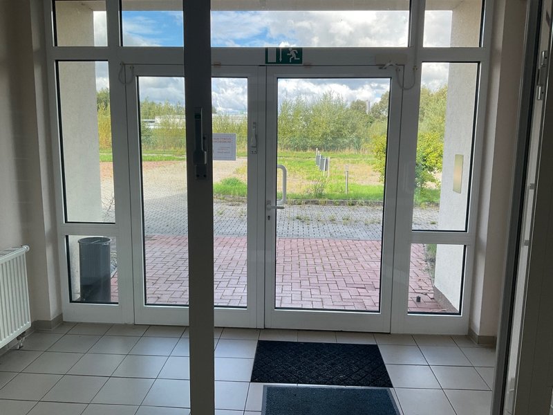 Hier ist Ihr neuer Firmensitz! - möbliertes Bürogebäude in Gransee