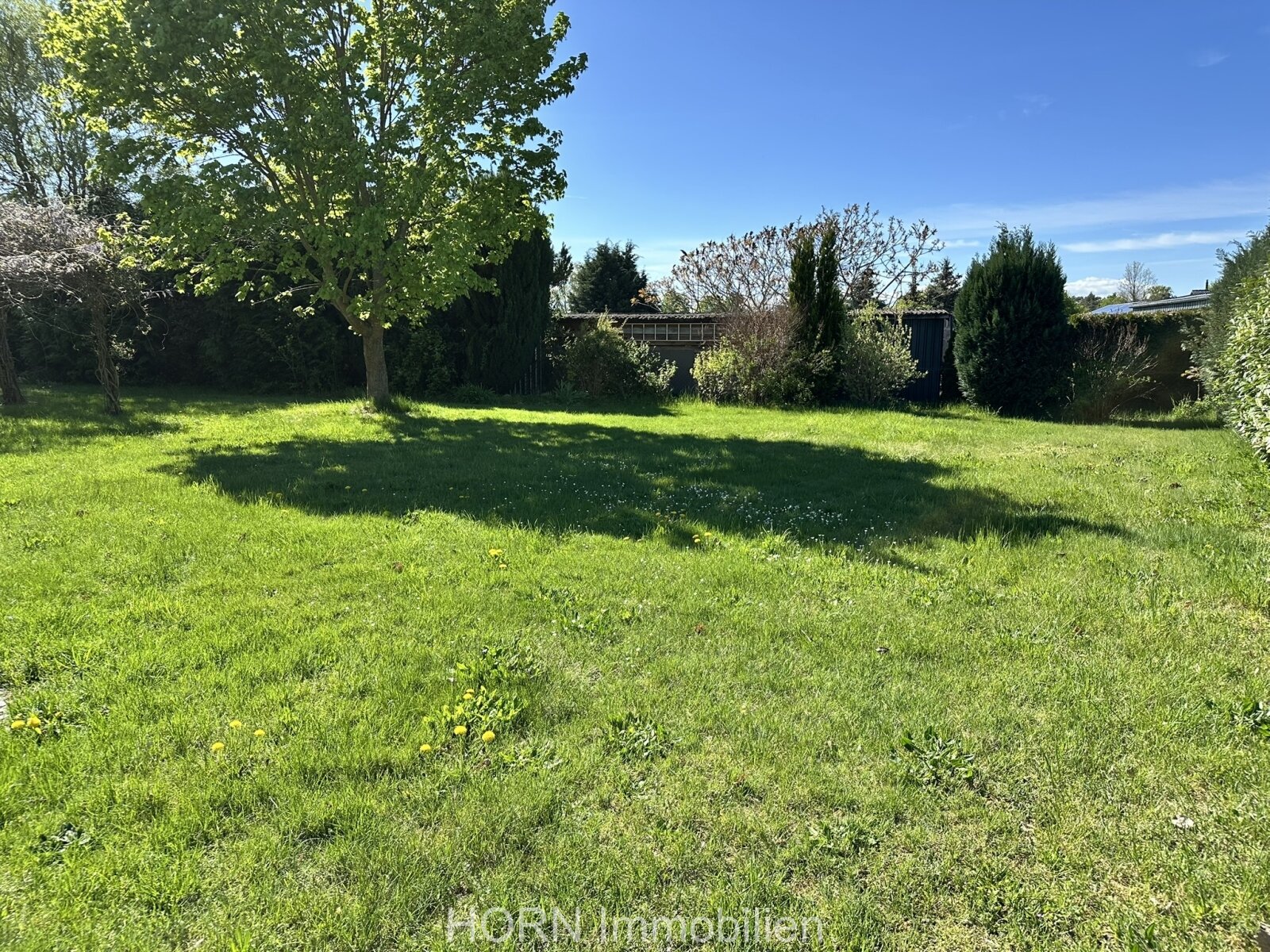 Doppelhaushälfte auf wunderschönem Grundstück nahe Fehrbellin