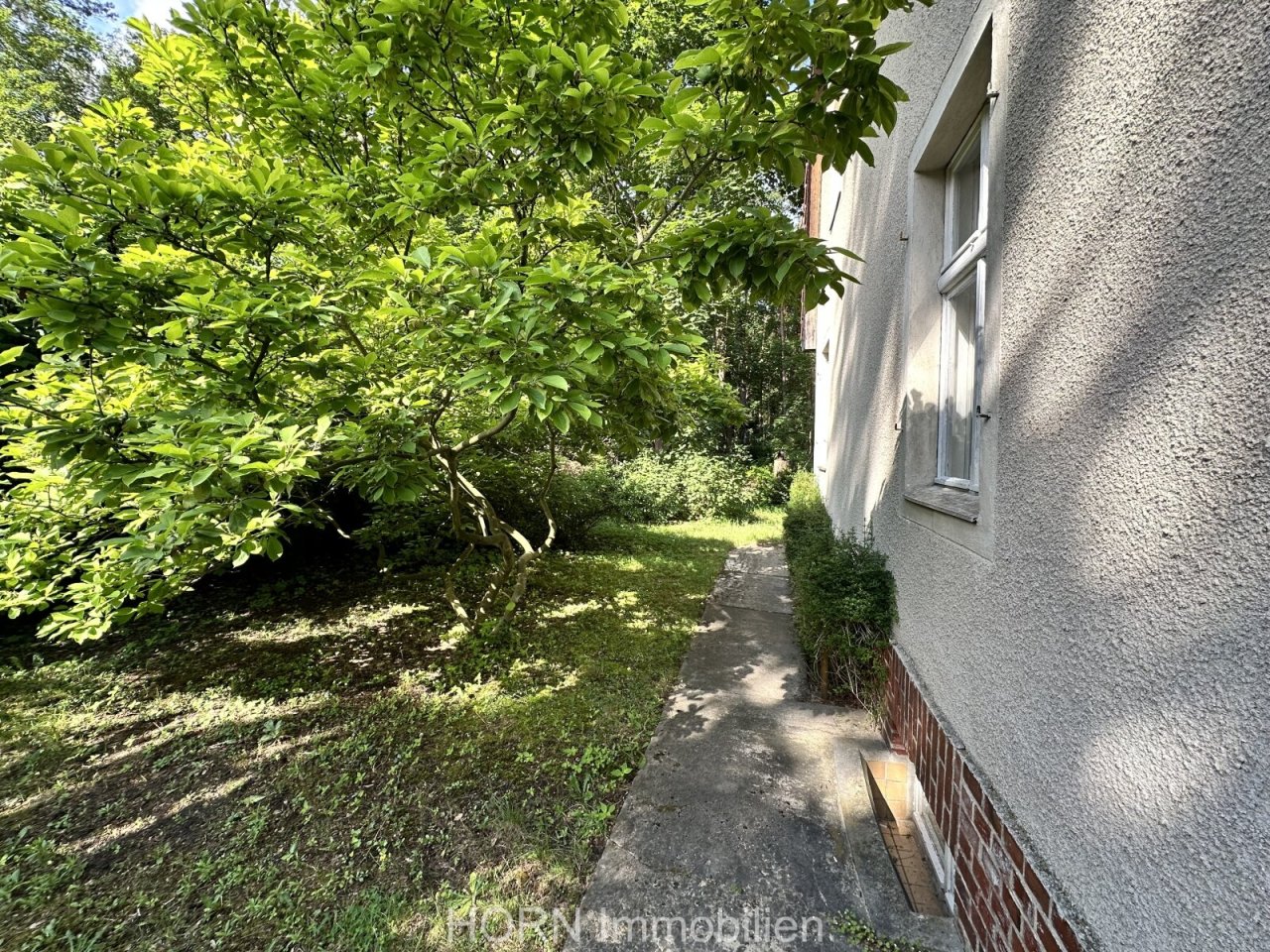 Grundstück hinter dem Haus Grundstück hinter dem Haus